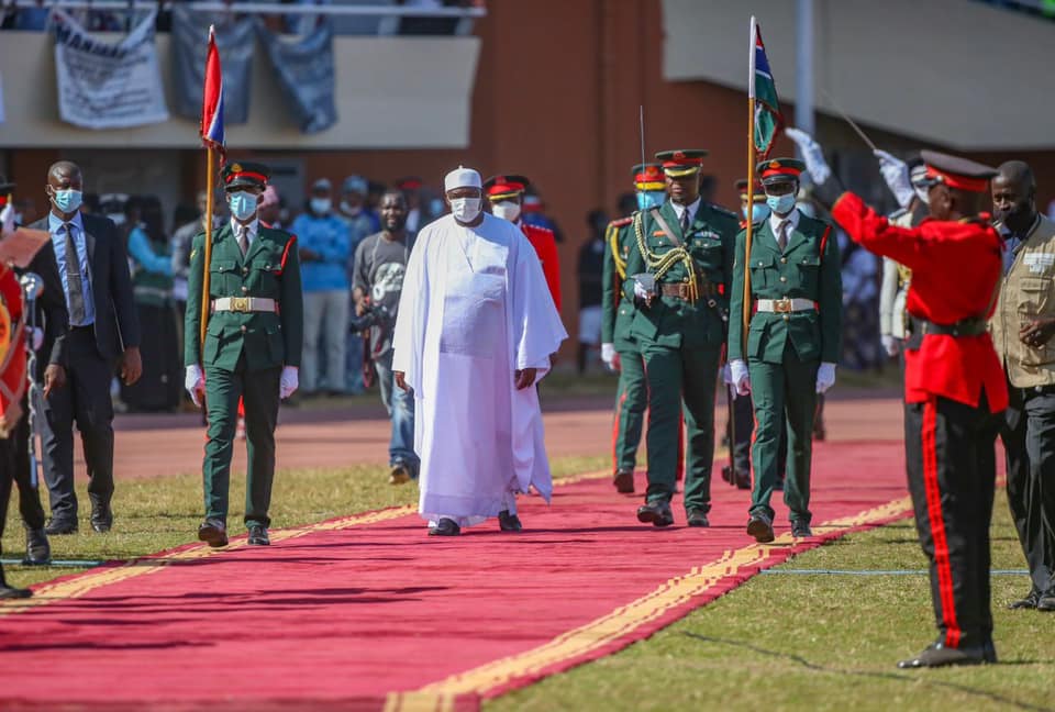 Gambie : Adama Barro investi officiellement pour un second mandat (photos)