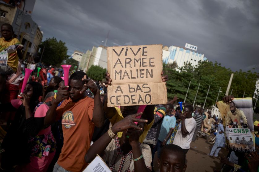 Le Mali porte plainte contre la CEDEAO et accuse la France