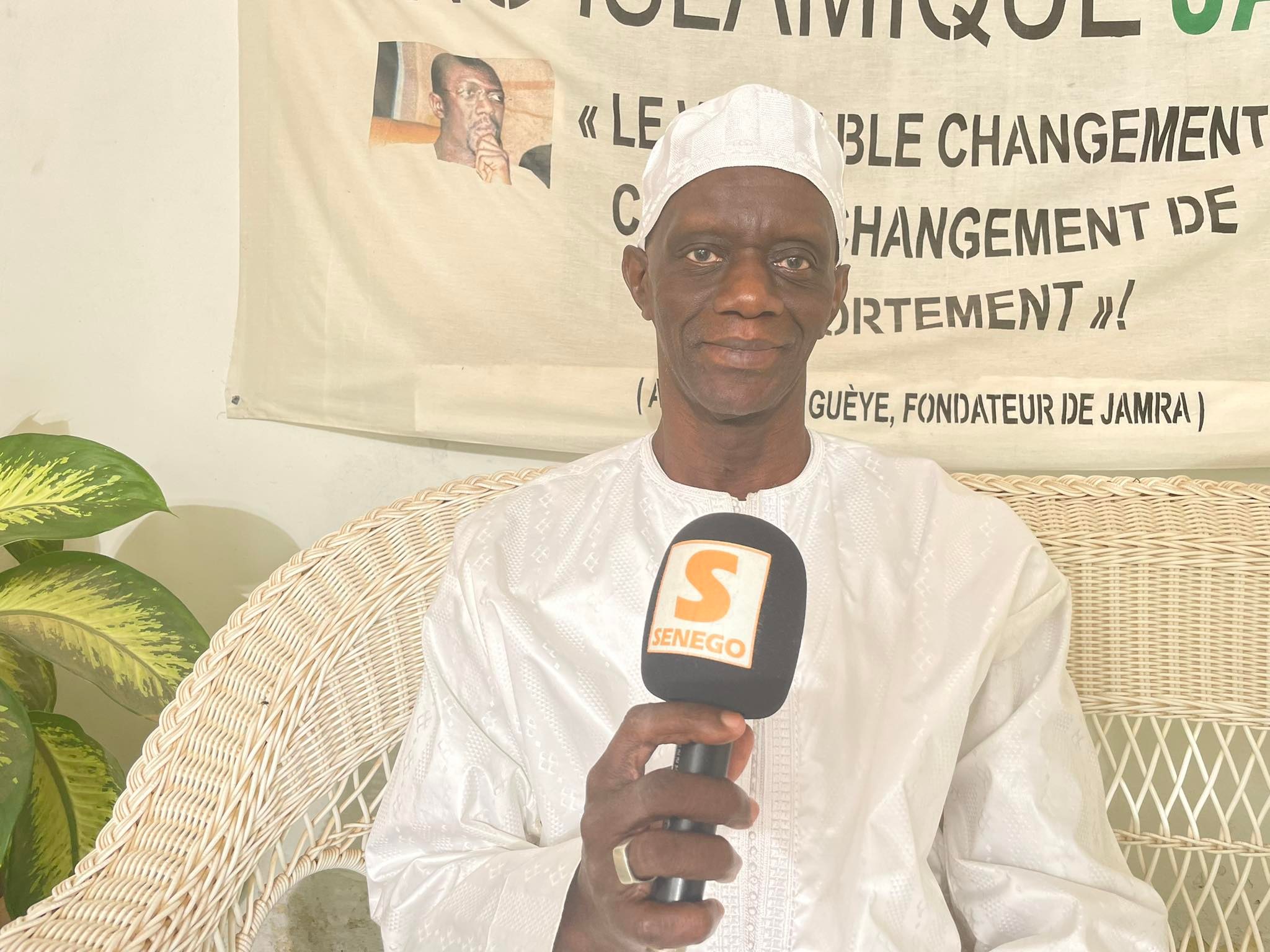 Révélations : Mame Mactar Guèye éclate le double jeu des Imams reçus au palais (Senego Tv)