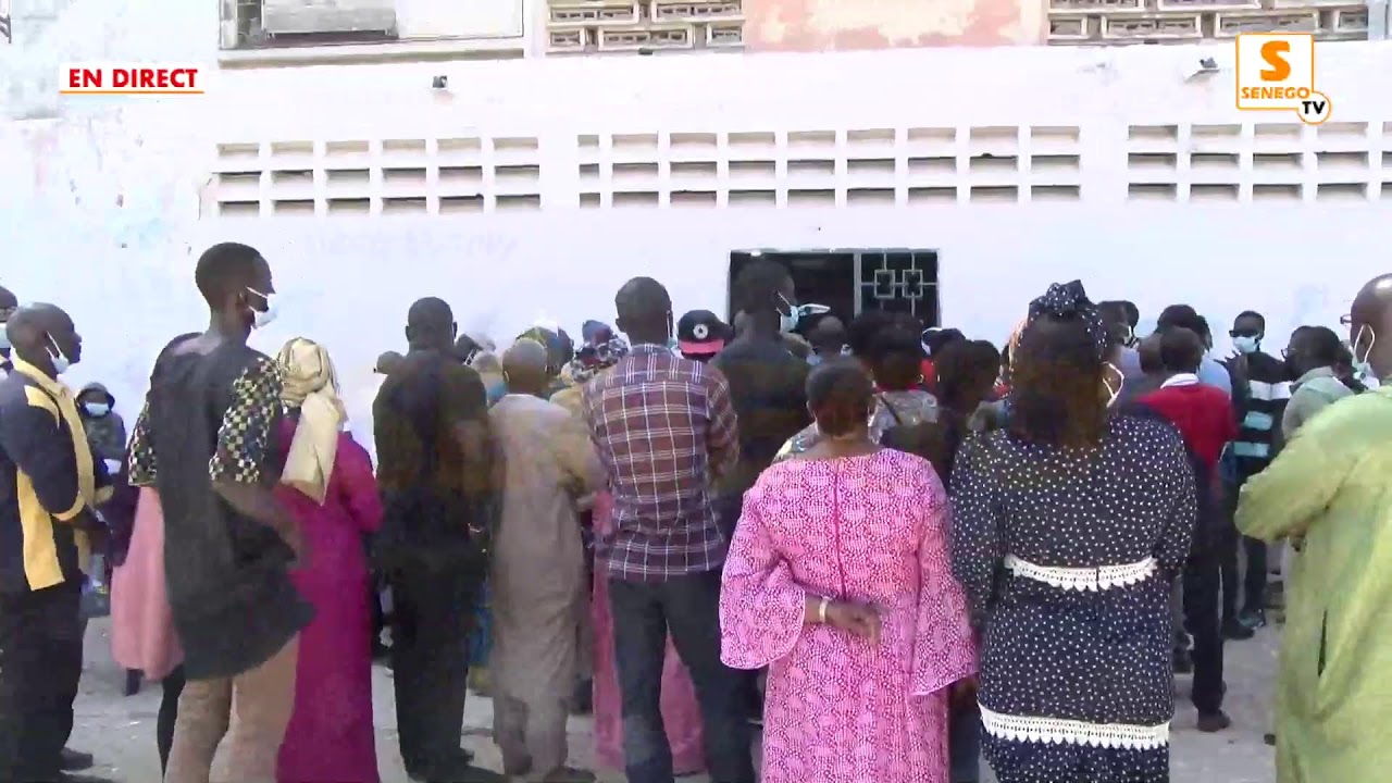 Direct : Un important dispositif sécuritaire au centre de vote de Barthélémy Dias. Regardez