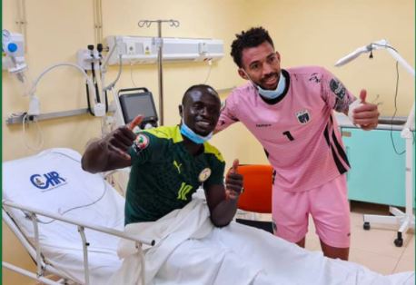 CAN : Sadio Mané à l’hôpital avec le gardien de Cap-Vert suite à leur télescopage ! (Photos)