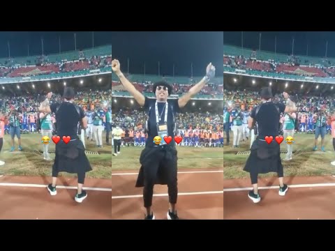 Sénégal en finale : El Hadj Diouf se déchaîne au stade avec les supporters du 12e gaindé