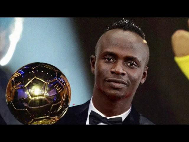 Stade Me Abdoulaye Wade : Sadio Mané offre son ballon d&rsquo;or au musée Pape Bouba Diop dudit complexe