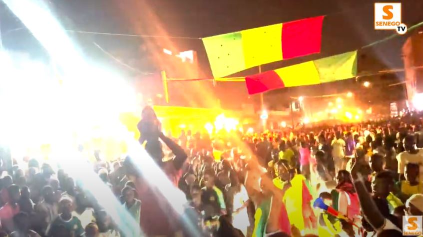 Le Sénégal est Champion d&rsquo;Afrique! Vivez l&rsquo;ambiance à Cambérène ( Senego Tv)