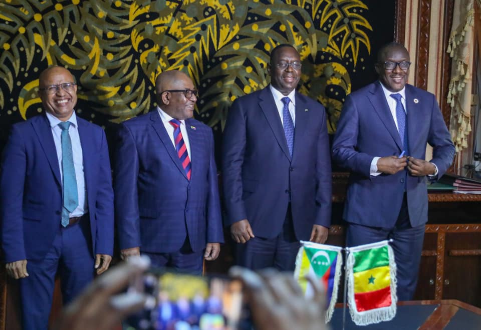 Visite officielle : le Président Macky Sall honoré aux Comores (Photos)