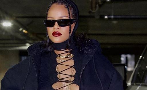Rihanna,une grossesse fun…(photo)