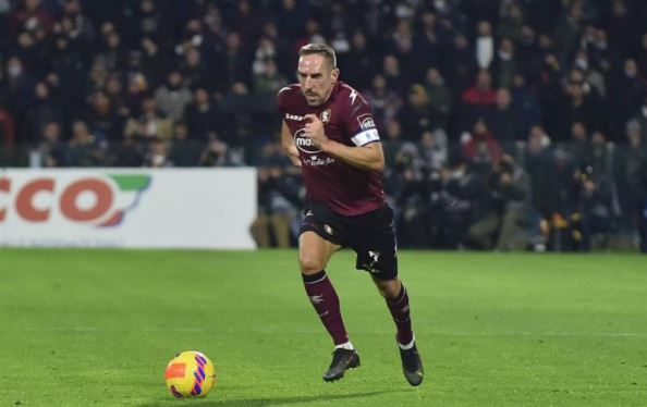 Italie – Foot: Un léger traumatisme crânien pour Franck Ribéry victime d’un accident