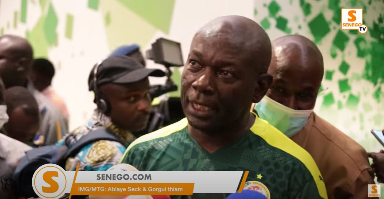 Gala des Légendes – Roger Mendy raille Thierno Youm : « Daffa accéléré touti, diéki diéki rek tokk », Regardez!
