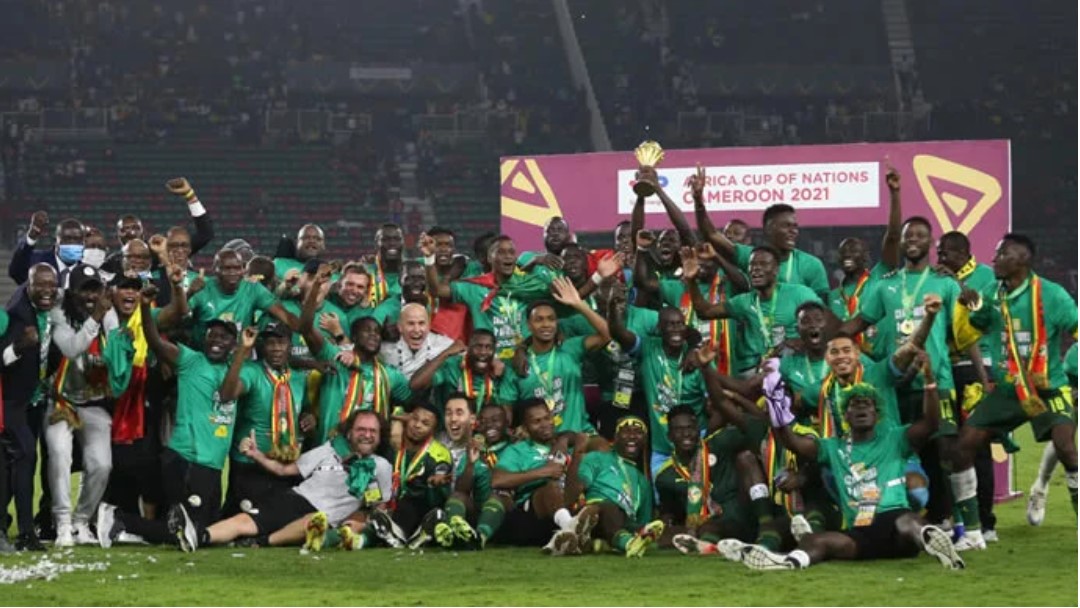 Retour des héros d’Afrique : Lundi de jubilation majuscule