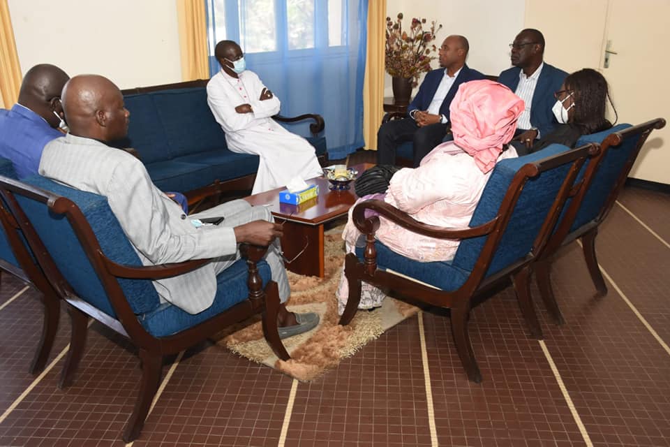 Visite aux chefs religieux : Barth était chez l’Archevêque de Dakar (photos)