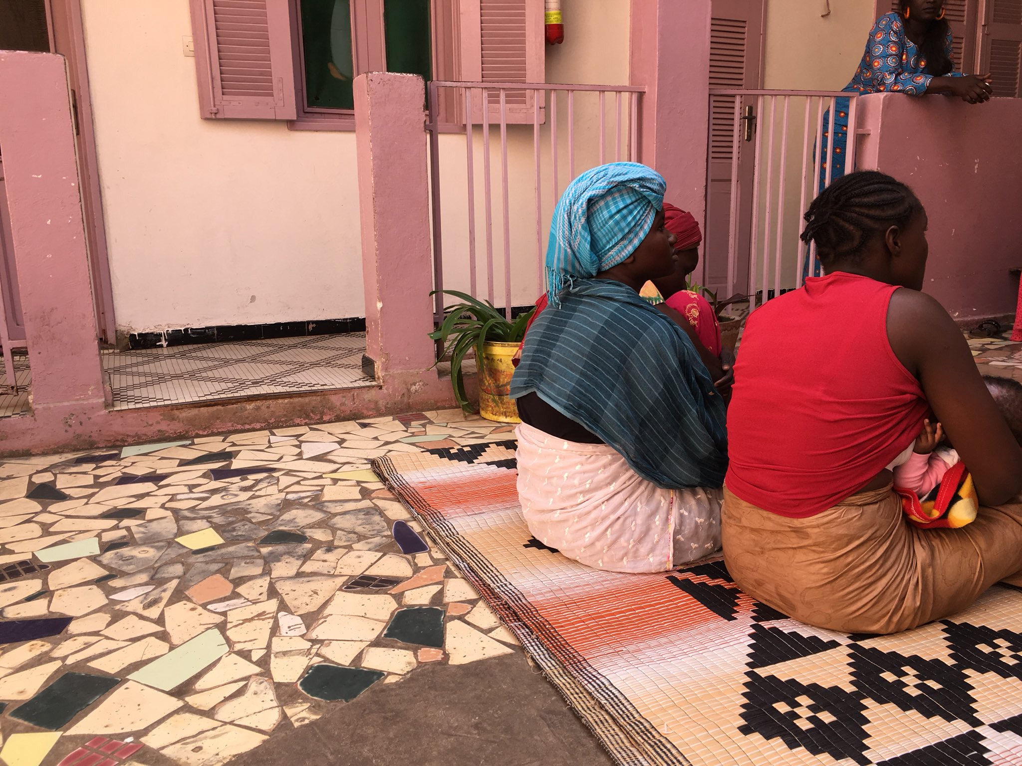 08 mars : Dans l’intimité de Mame Diarra de la « Maison rose de Guédiawaye » (vidéo)