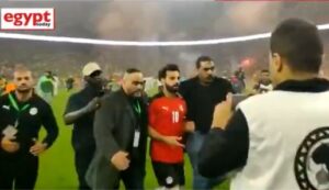 Sénégal vs Egypte : Les supporters ont attaqué les joueurs égyptiens après le match (Vidéo)