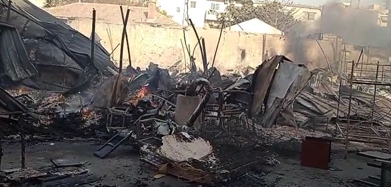 Incendie à Dakar : Le marché « Salle de vente » part en fumée (Vidéo)