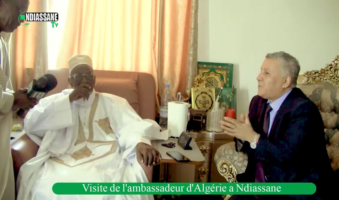 Ndiassane : L&rsquo;ambassadeur d&rsquo;Algérie reçu par le Khalife des Khadres… (vidéo)