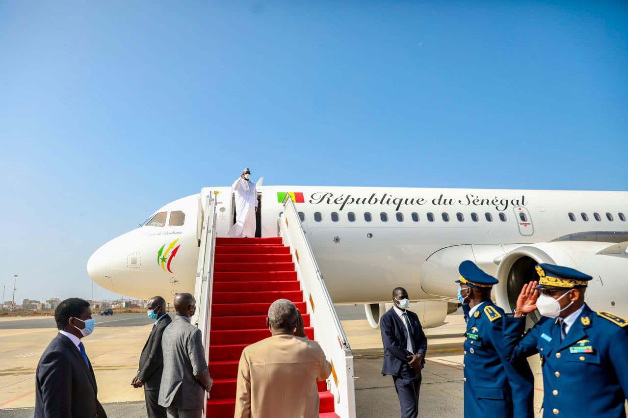 Sommet Extraordinaire CEDEAO : Macky Sall a quitté Dakar pour Accra (Photos)