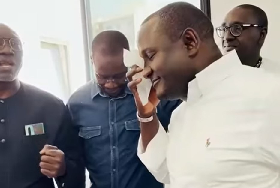 DER : Les adieux émouvants de Papa Amadou SARR avec sa team (vidéo)