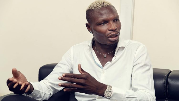 Burkina Faso : Aristide Bancé assigné en justice par la fédé, le recrutement de Hubert Velud suspendu