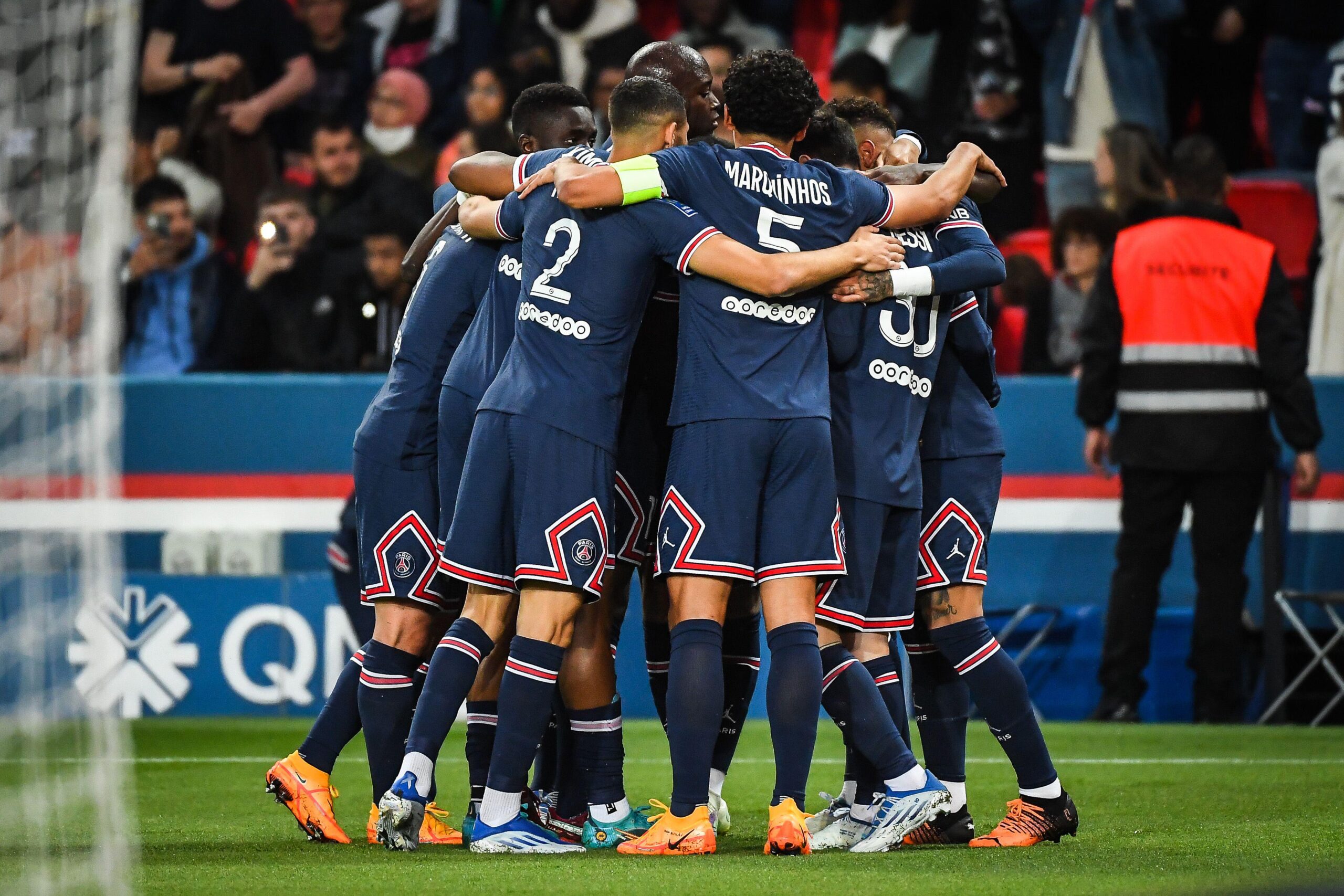 Ligue 1: Gana et le PSG s’offrent le clasico contre l’OM et filent vers le titre (vidéo)