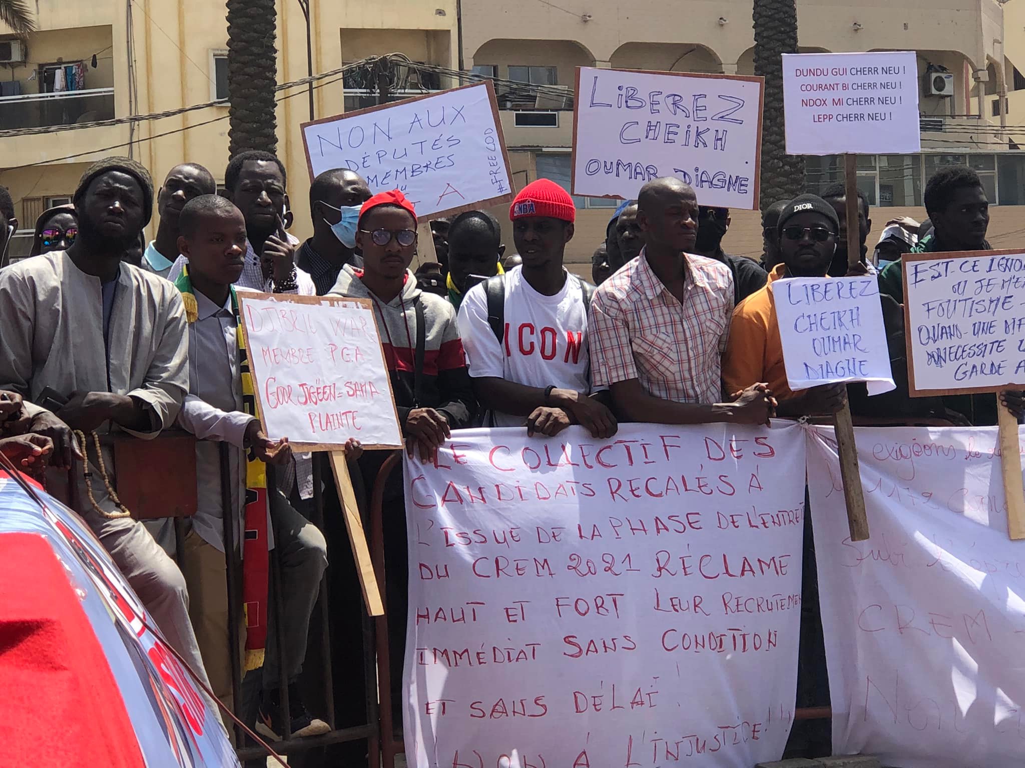 Arrestation De Cheikh Oumar Diagne Des S N Galais Ont R Pondu L