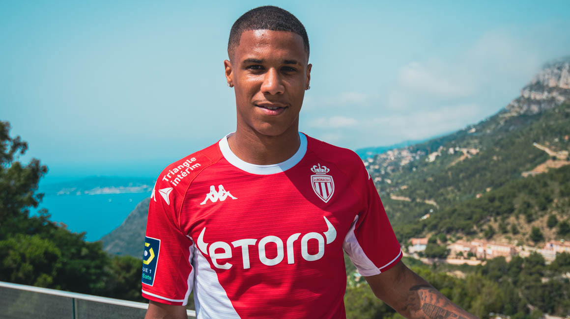 Ismail Jakobs postule chez les Lions : « Ce serait une belle et grande opportunité de jouer pour le Sénégal. »
