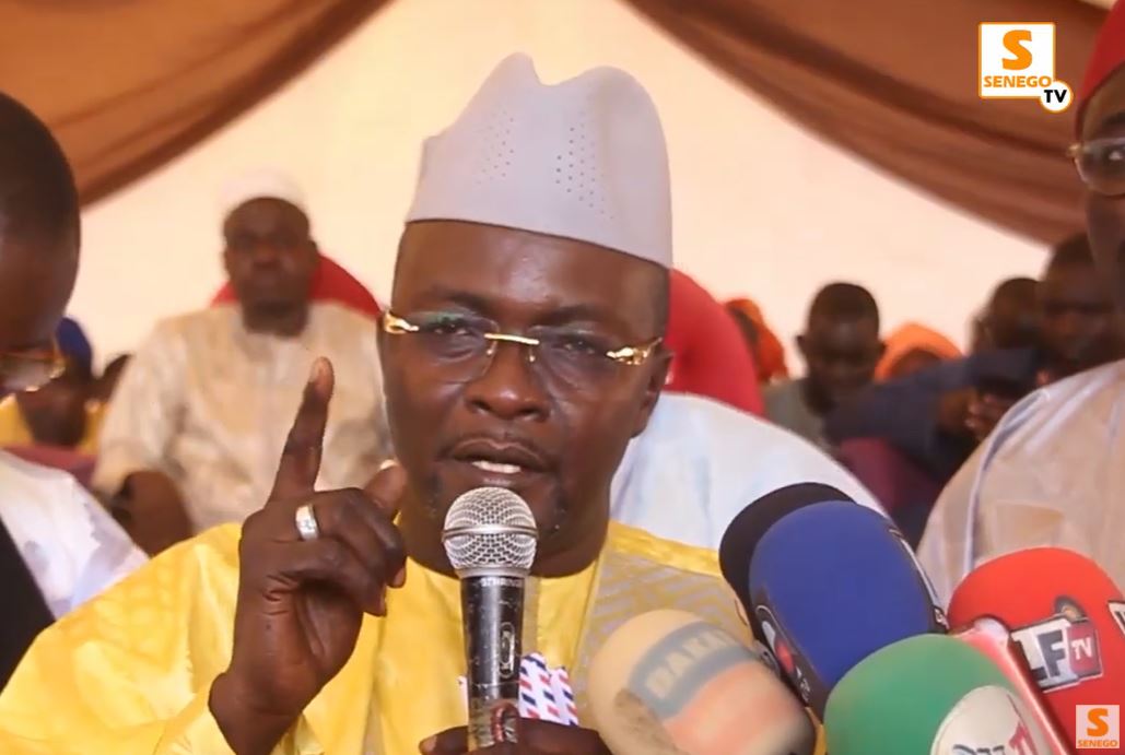 Serigne Modou Bara Doly Mbacké tire sur Cheikh Oumar Diagne et « and samm jikoyi » (Senego-TV)