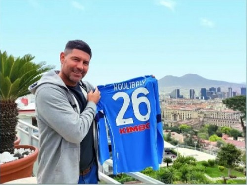 Naples : Koulibaly rend hommage à Pampa Sosa