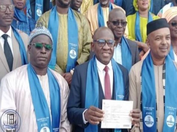 Sénégal : La Coalition Bunt-Bi Pour Une Cour Constitutionnelle En ...