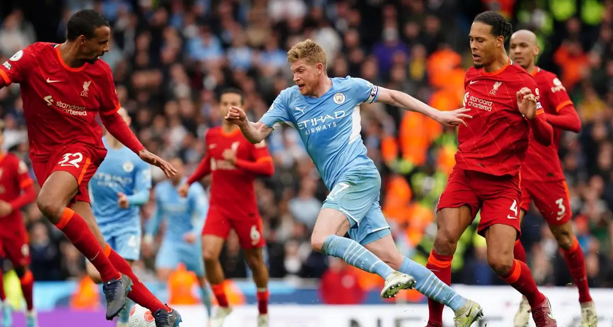 Premier League: Manchester City explose Liverpool (4-1) et maintient la pression sur Arsenal