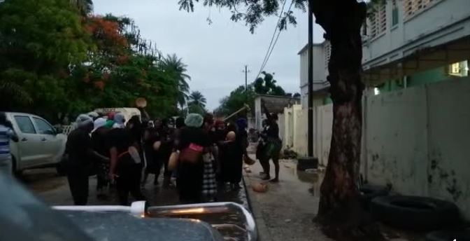 Ziguinchor – Interpellés du 17 juin : Les femmes du bois sacrés devant le commissariat central (Vidéo)