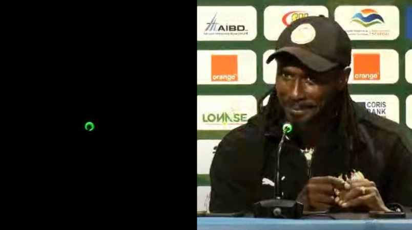 Coupure d&rsquo;électricité au Stade Abdoulaye Wade : Cissé demande aux journalistes de « ne pas se moquer » (Regardez)