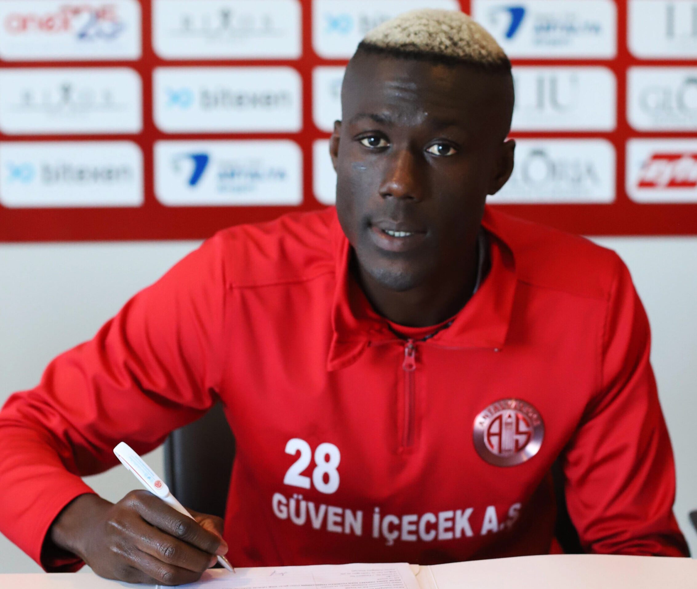Mercato – Saison 2022 – 2023 : Alassane Ndao va rester à Antalyaspor (Officiel)