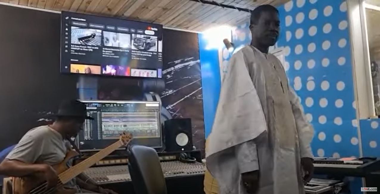 « Sénégal Benno » : Le nouveau single de Talla Sylla à la gloire de Macky (Vidéo)