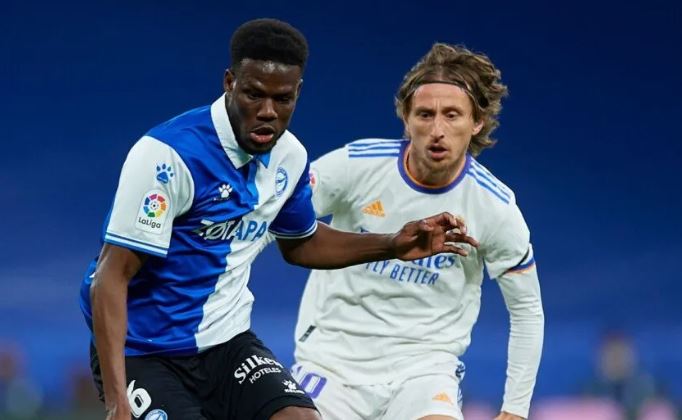 Foot – Mercato: Le champion d’Afrique Mamadou Loum Ndiaye va rejoindre Reading !