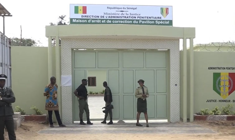 En détention au Pavillon spécial : Un membre de « force spéciale » s’échappe…