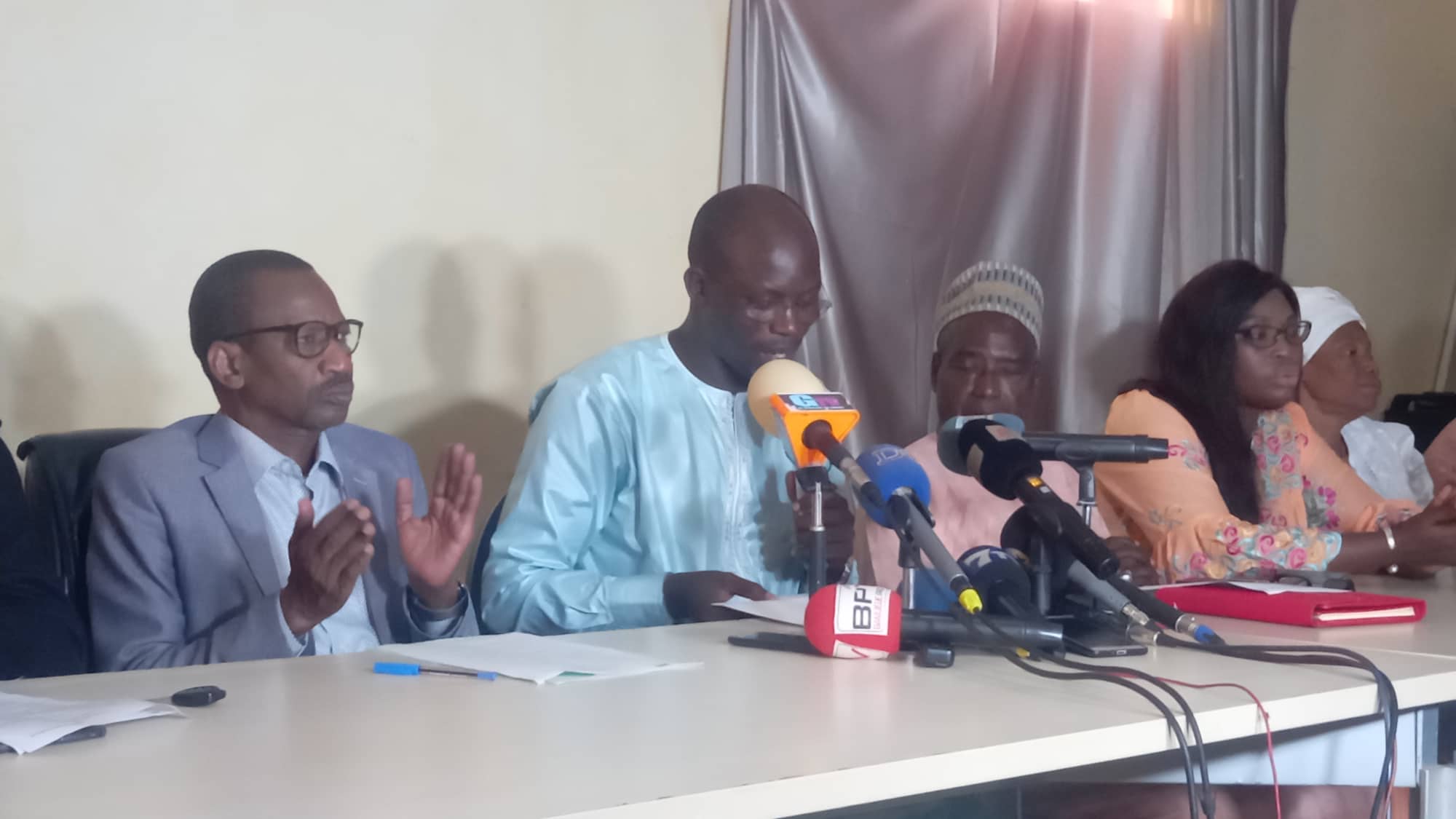 Législatives à Wakhinane Nimzatt : Racine Talla et Cie lancent la campagne et sermonnent l’opposition…