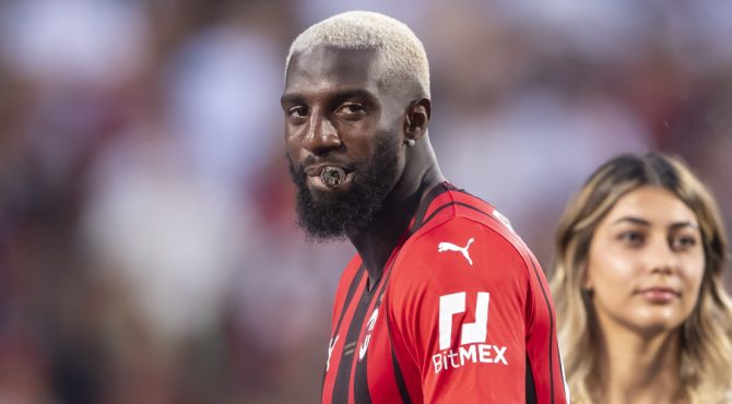 Le footballeur Tiémoué Bakayoko arrêté puis relâché : La police italienne s’explique