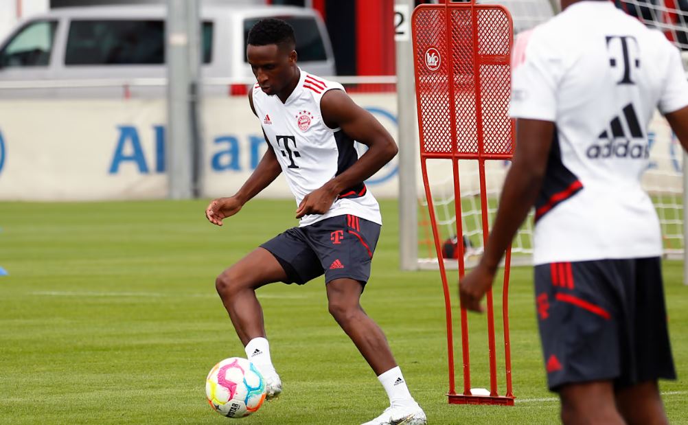 Bayern Munich : Bouna Sarr effectue son retour à l’entrainement