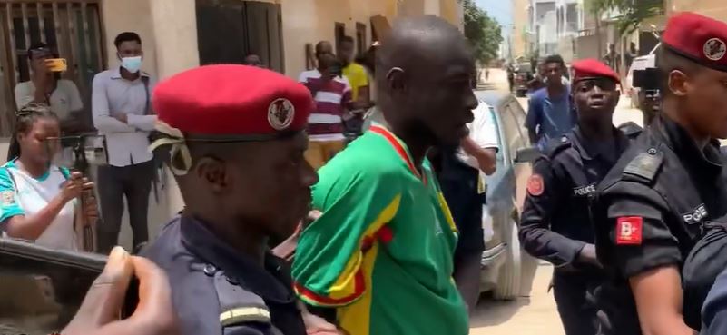 Affaire Force Spéciale: karim Xrum Xak et ses camarades arrêtés par la police (vidéo)