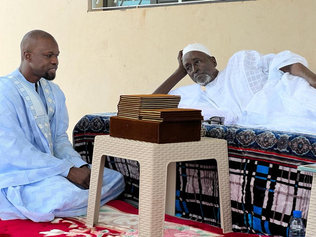Arrêt sur image : Ousmane Sonko chez son guide Serigne Cheikh Salih Mbacké