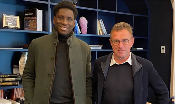 Manchester United : Ralf Rangnick avait proposé un poste à Demba Bâ, mais …