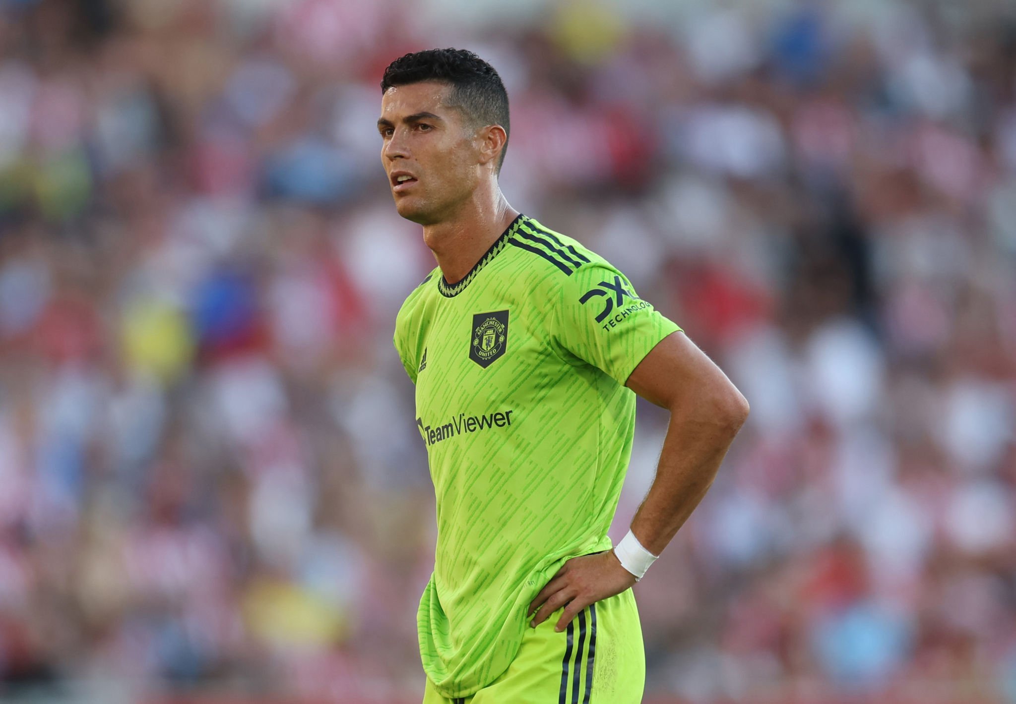 Manchester United menace Ronaldo de résilier son contrat s’il ne change pas d’attitude￼