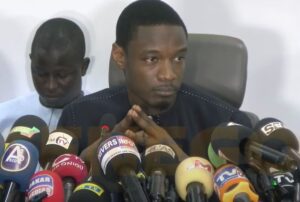 Affaire Le Dantec : « Qui ferme un hôpital, ouvre un cimetière », déclare Pape Djibril Fall (Senego Tv)