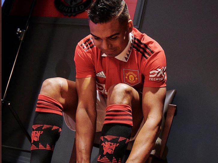 Manchester United : Le numéro de Casemiro dévoilé !