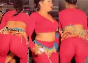 Entourée de mecs, elle lâche un twerk d’enfer! (Vidéo)