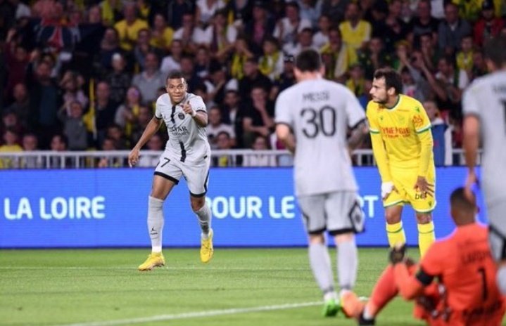 Ligue 1: Le PSG se défait de Nantes et reprend la tête du classement