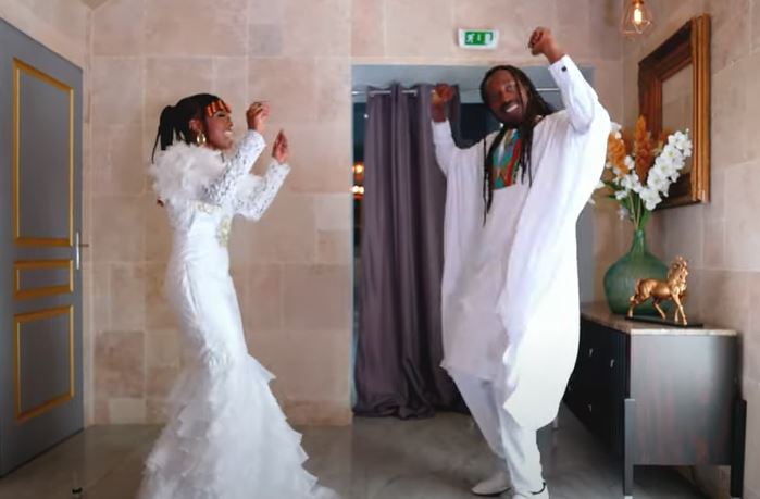 « Yaarabi » : Découvrez le nouveau clip de Neega Mass feat Manda Sira (vidéo)