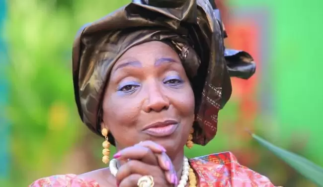 Mali-Côte d’Ivoire : Aïcha Koné dedie une chanson à Assimi Goïta, la polemique enfle…