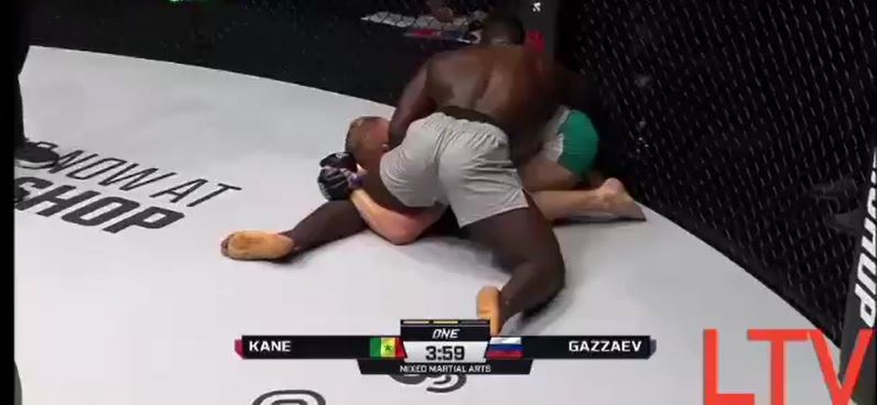 MMA : Reug Reug bat le Russe Batradz Gazzaev par KO technique (Vidéo)
