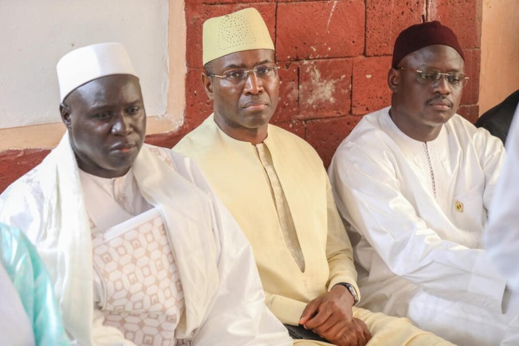 Condoléances : Macky Sall chez feu imam Moustapha Guèye (Photos)