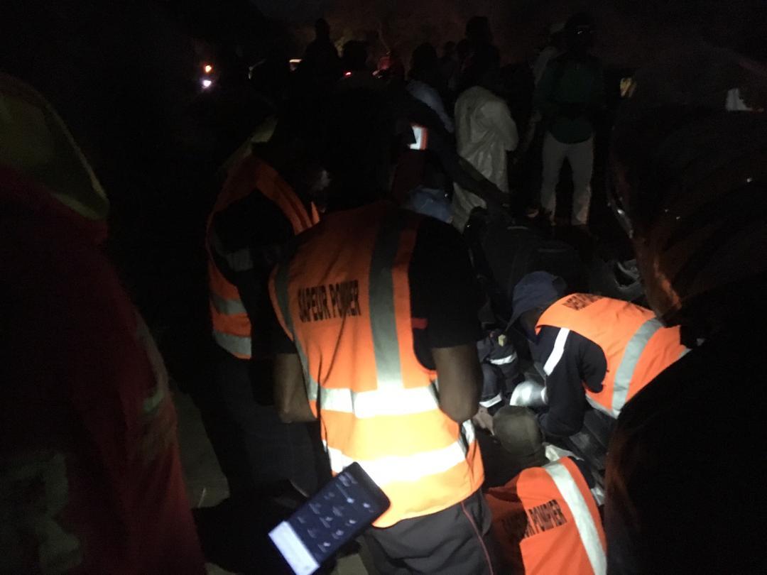 Kébémer : 03 personnes tuées dans un violent choc entre un minicar et un camion frigorifique